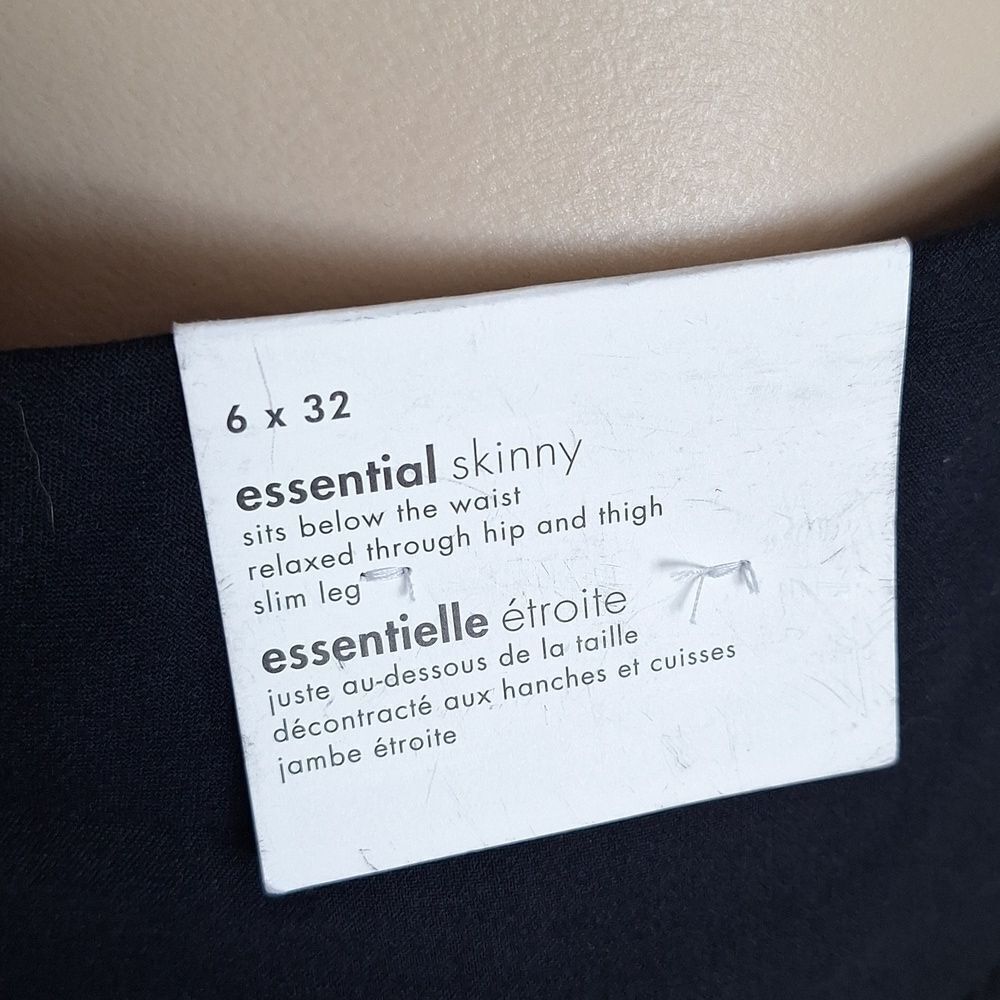 Calvin Klein Essential Skinny Dress Pants Women’s Size 6 - Picture 7 of 8